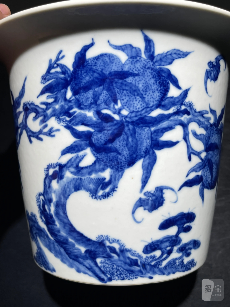 民国 青花九桃纹花盆 - 图4